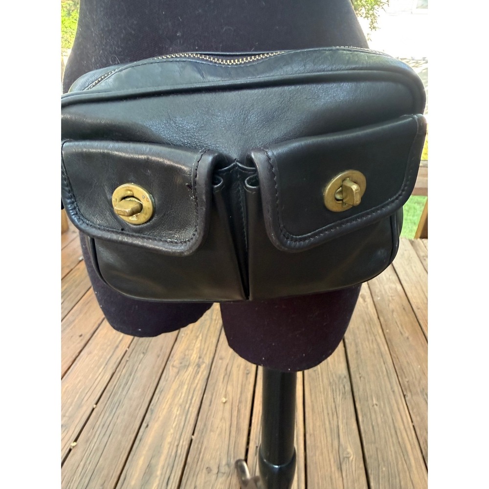 Rare Vintage Coach Black Leather Belt Bag Waist Pack Turnlock Brass Hardware - Picture 3 of 16
